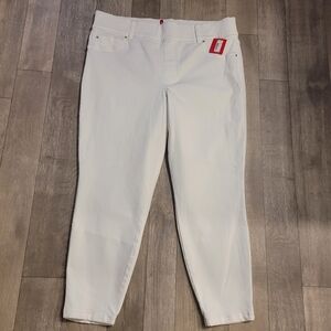 SPANX  Skinny Jeans White Denim Pull On Size 2X Petite